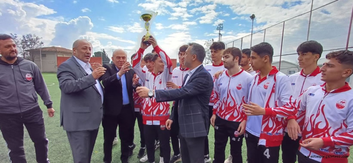 Kahramanmaraşspor, Selim Çetinkaya U18 Ligi Kupasına Kavuştu